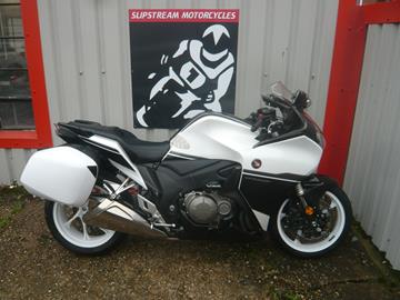 HONDA VFR1200F