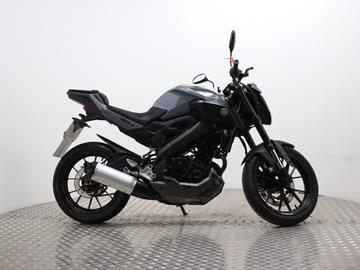 YAMAHA MT-125