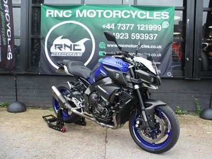 YAMAHA MT-10