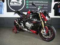 BMW S1000R