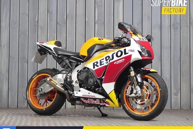 HONDA CBR1000RR FIREBLADE