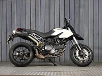 DUCATI HYPERMOTARD 796