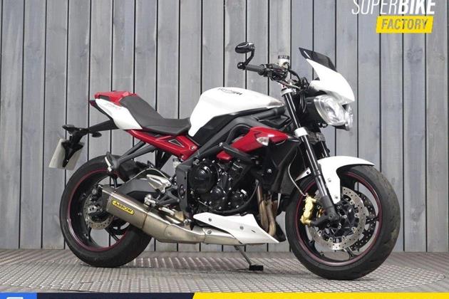 TRIUMPH STREET TRIPLE 675