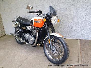 TRIUMPH BONNEVILLE T120 BLACK