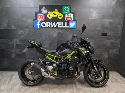 KAWASAKI Z900