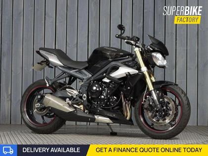 TRIUMPH STREET TRIPLE 675