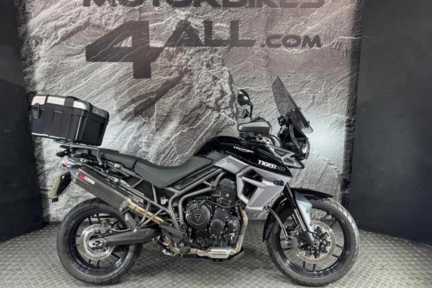 TRIUMPH TIGER 800 XR