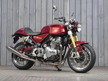 NORTON COMMANDO 961