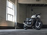 TRIUMPH SPEED TWIN 1200