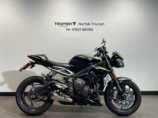 TRIUMPH STREET TRIPLE 765 RS 