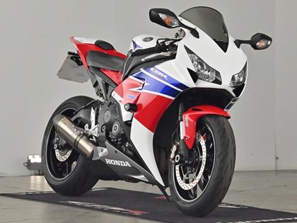 HONDA CBR1000RR FIREBLADE