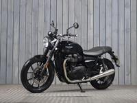 TRIUMPH STREET TWIN