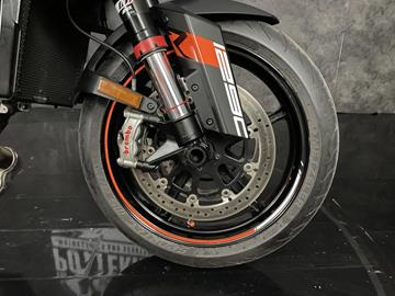 KTM 1290 SUPERDUKE R