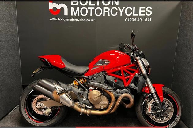 DUCATI MONSTER 821