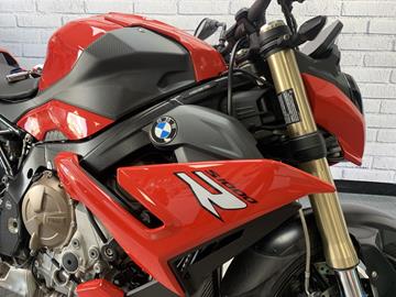 BMW S1000R