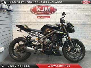 TRIUMPH STREET TRIPLE 765 RS 