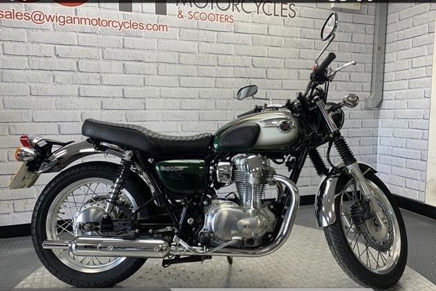 KAWASAKI W800