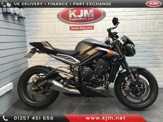 TRIUMPH STREET TRIPLE 765 RS 