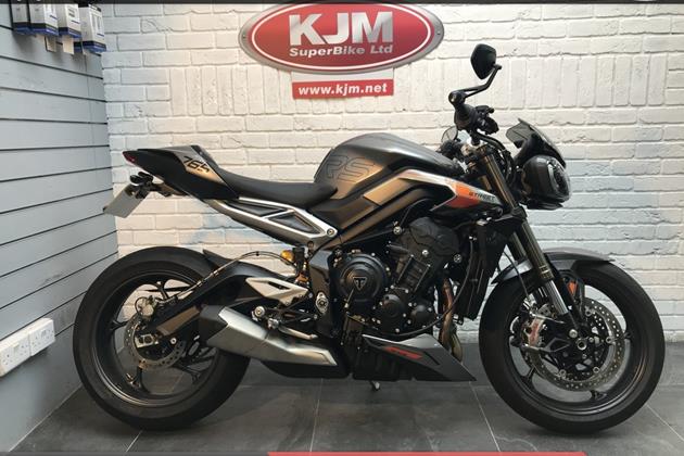 TRIUMPH STREET TRIPLE 765 RS