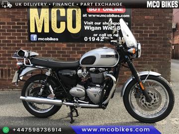 TRIUMPH BONNEVILLE T120 BLACK