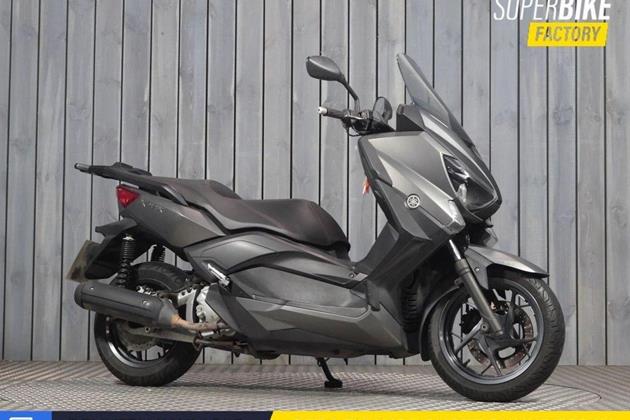 YAMAHA XMAX 250