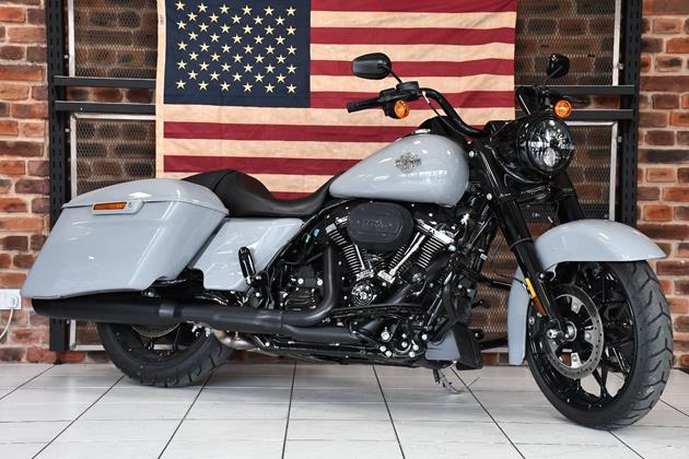 HARLEY-DAVIDSON ROAD KING