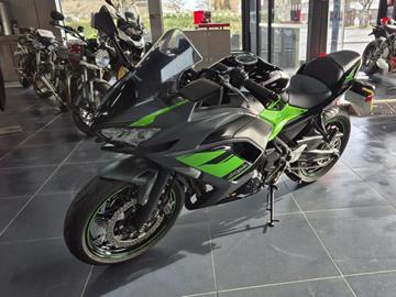 KAWASAKI NINJA 650