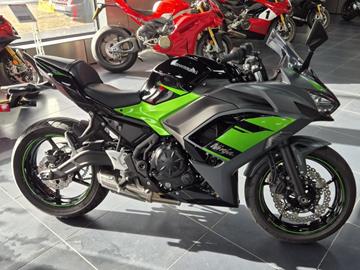 KAWASAKI NINJA 650