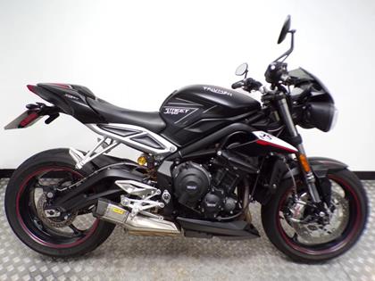 TRIUMPH STREET TRIPLE 765 RS