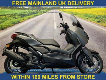 YAMAHA XMAX 125