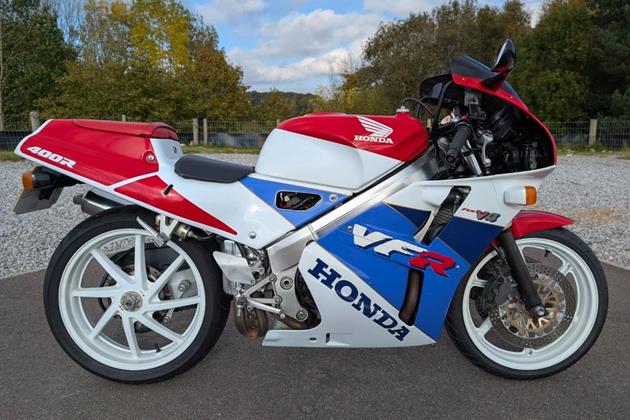 HONDA VFR400