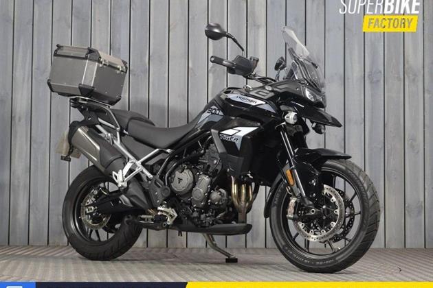 TRIUMPH TIGER 900