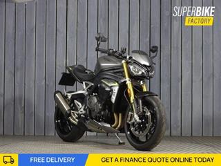 TRIUMPH SPEED TRIPLE 1200 RS 