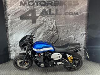 YAMAHA XJR1300 