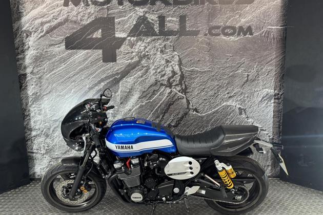 YAMAHA XJR1300