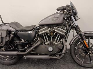 HARLEY-DAVIDSON SPORTSTER 883 