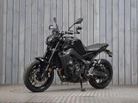 YAMAHA MT-09