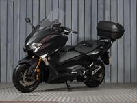 YAMAHA TMAX 530