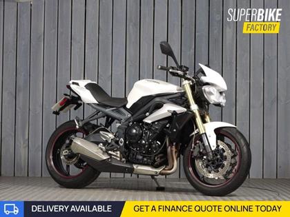 TRIUMPH STREET TRIPLE 675