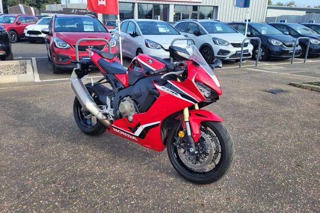 HONDA CBR1000RR FIREBLADE