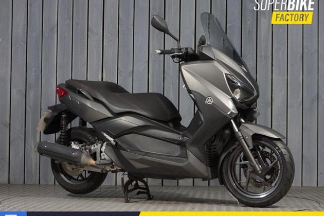 YAMAHA XMAX 250