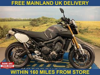 YAMAHA MT-09 