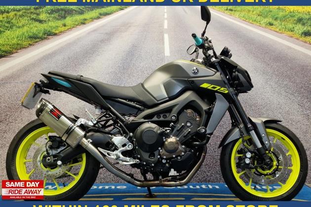 YAMAHA MT-09