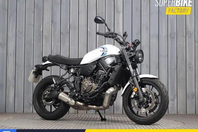 YAMAHA XSR700