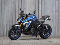 SUZUKI GSX-S1000