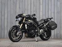 TRIUMPH SPEED TRIPLE 1050