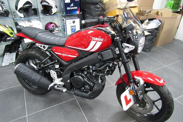 YAMAHA XSR125