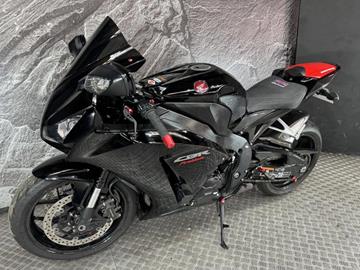 HONDA CBR1000RR FIREBLADE