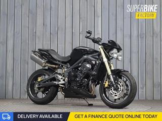 TRIUMPH STREET TRIPLE 675 