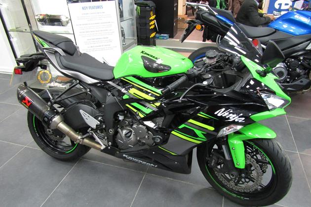 KAWASAKI ZX-6R